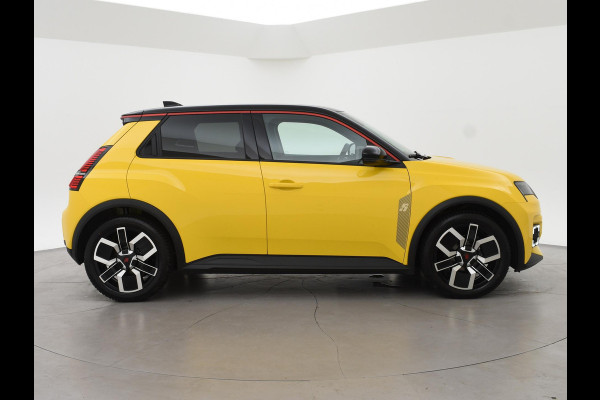 Renault 5 COMFORT RANGE TECHNO 52 kWh 150 PK *NIEUW* DIRECT LEVERBAAR + WINTER PACK | SFEERVERLICHTING