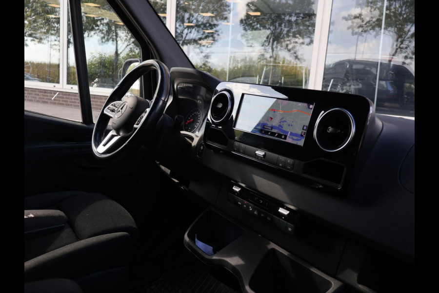 Mercedes-Benz Sprinter 319 3.0 CDI V6 190 PK AUT. L2H2 + 2 SCHUIFDEUREN | 3500 KG TREKHAAK | BREEDBEELD MBUX NAVIGATIE