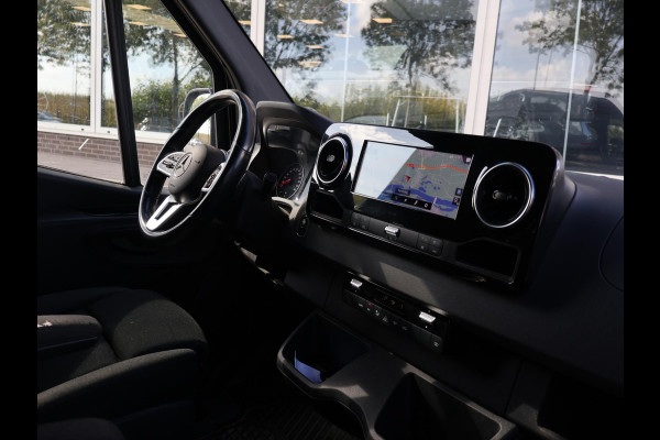 Mercedes-Benz Sprinter 319 3.0 CDI V6 190 PK AUT. L2H2 + 2 SCHUIFDEUREN | 3500 KG TREKHAAK | BREEDBEELD MBUX NAVIGATIE