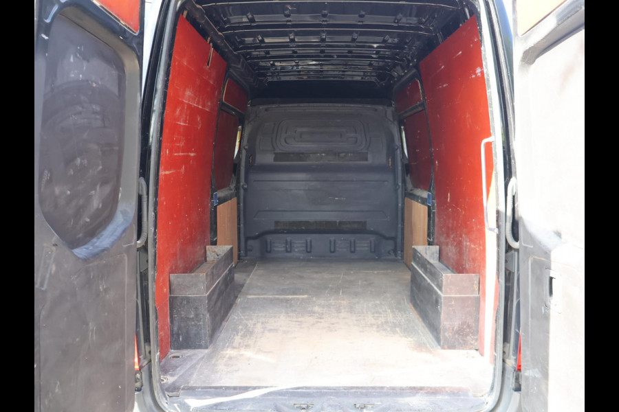 Mercedes-Benz Sprinter 319 3.0 CDI V6 190 PK AUT. L2H2 + 2 SCHUIFDEUREN | 3500 KG TREKHAAK | BREEDBEELD MBUX NAVIGATIE