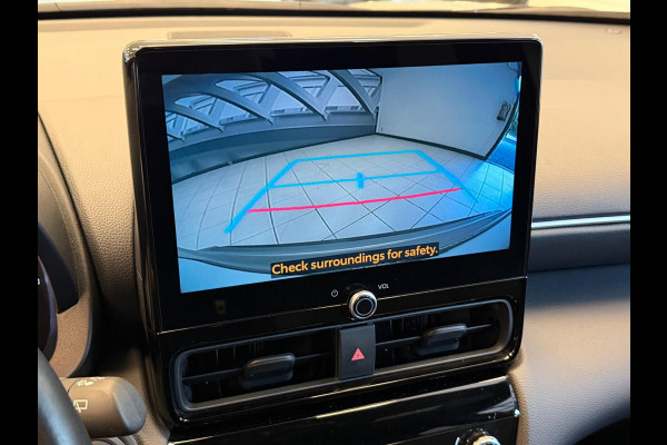 Toyota Yaris Cross 1.5 HYBRID DYNAMIC BITONE SILVERLINE GARANTIE 2035 NAVIGATIE . STUUR EN STOEL VERWARMING . ADAPTIEVE CRUICE CONTROL .