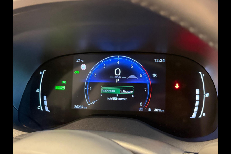 Toyota Yaris Cross 1.5 HYBRID DYNAMIC BITONE SILVERLINE GARANTIE 2035 NAVIGATIE . STUUR EN STOEL VERWARMING . ADAPTIEVE CRUICE CONTROL .
