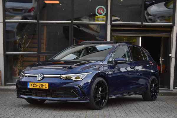 Volkswagen Golf 1.5 eTSI R-Line Pano Massage Camera Trekhaak 19"