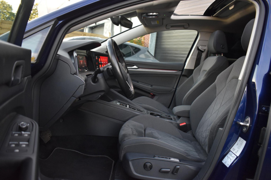 Volkswagen Golf 1.5 eTSI R-Line Pano Massage Camera Trekhaak 19"