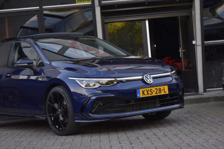 Volkswagen Golf 1.5 eTSI R-Line Pano Massage Camera Trekhaak 19"