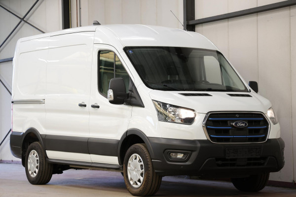 Ford E-Transit 350 L2H2 Trend 68 kWh ON BOARD POWER