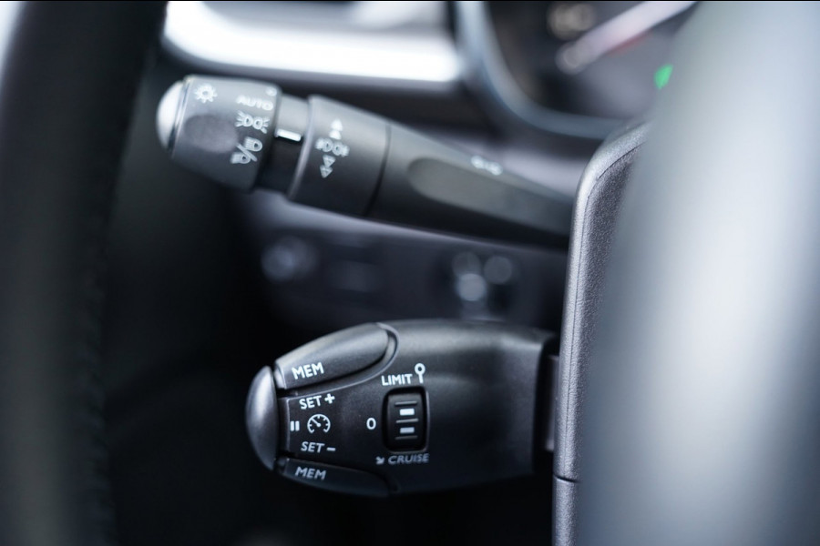 Citroën C3 1.2 PureTech Shine | Prijs rijklaar incl. 12 mnd garantie | Navi Lmv Camera Apple Carplay / Android auto Bluetooth