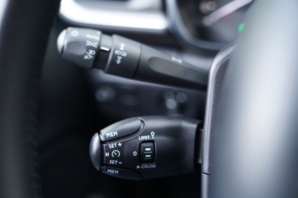 Citroën C3 1.2 PureTech Shine | Prijs rijklaar incl. 12 mnd garantie | Navi Lmv Camera Apple Carplay / Android auto Bluetooth