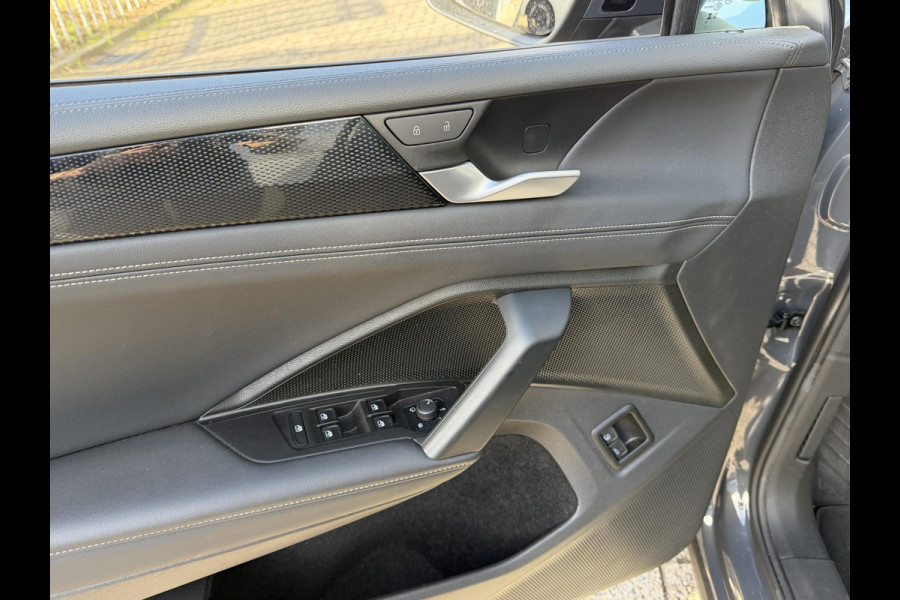 Volkswagen Tiguan 1.5 eHybrid Life Edition PHEV 18"/SOH 97%/Trekhaak/Stoel + stuurverwarming/Matrix LED/Camera/Adaptieve cruise/Dodehoek/Keyless/PDC/Elektrische klep