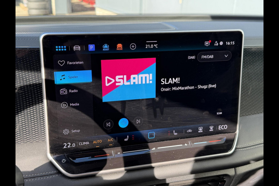 Volkswagen Tiguan 1.5 eHybrid Life Edition PHEV 18"/SOH 97%/Trekhaak/Stoel + stuurverwarming/Matrix LED/Camera/Adaptieve cruise/Dodehoek/Keyless/PDC/Elektrische klep