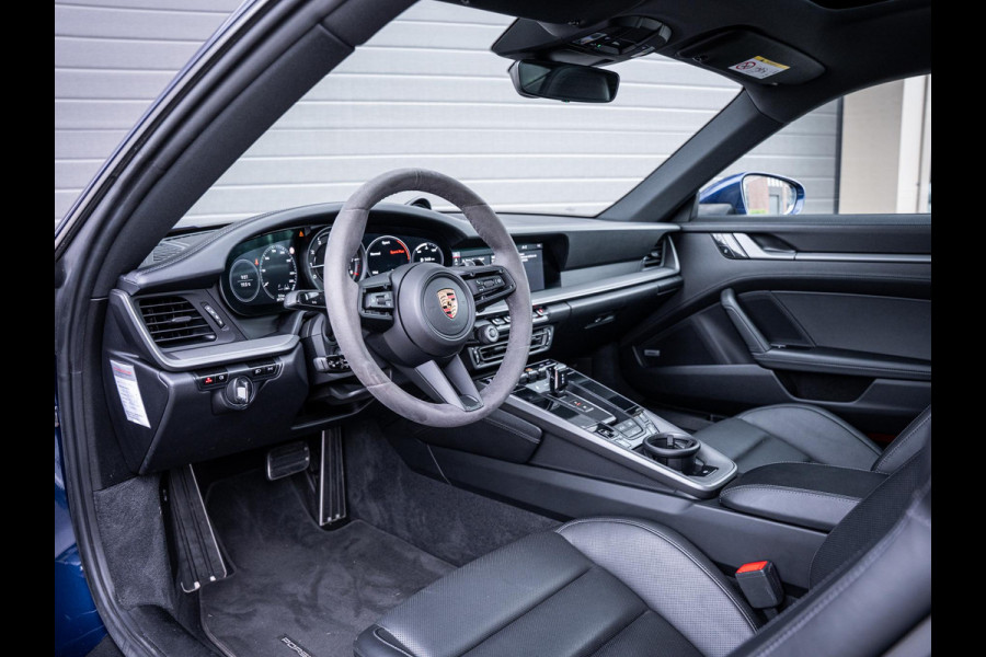 Porsche 911 992 3.0 Carrera S - Sport Chrono l BTW l Panorama