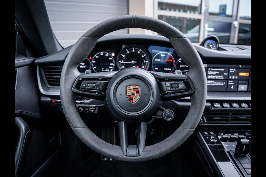 Porsche 911 992 3.0 Carrera S - Sport Chrono l BTW l Panorama