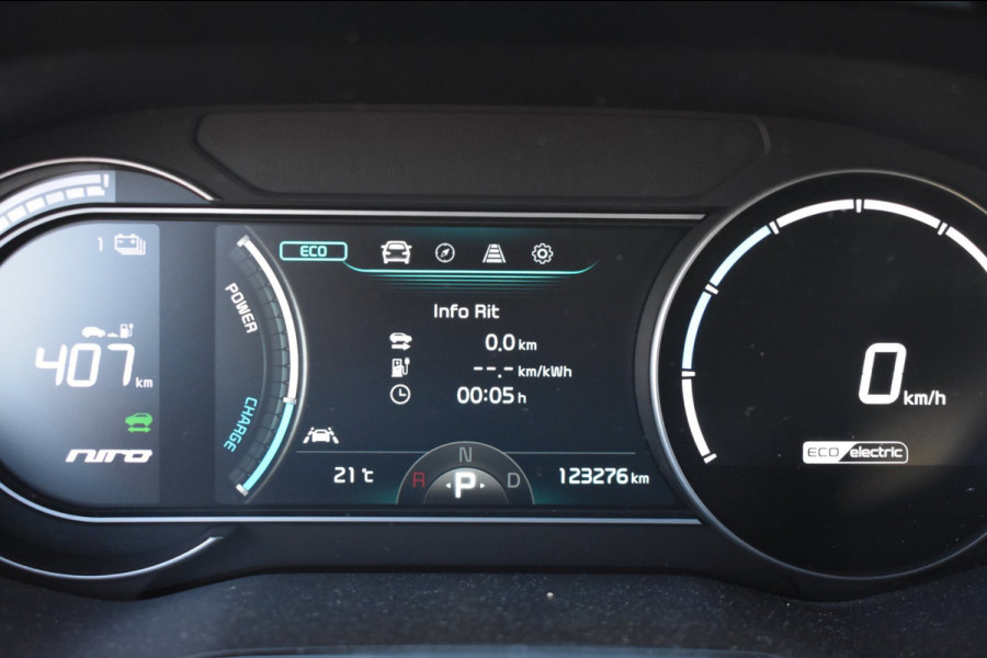 Kia e-Niro ComfortLine 64 kWh | SOH 97.6% | DEALER ONDERHOUDEN | NAP | APPLE CARPLAY | ANDROID AUTO