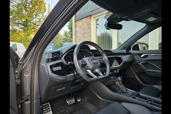 Audi Q3 35 TFSI S-Line! Camera! Automaat! Carplay! LED! NAP! Mooie/Nette Auto! Leer!