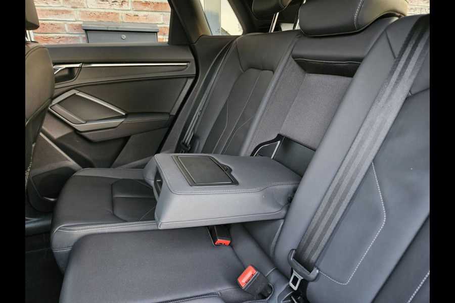 Audi Q3 35 TFSI S-Line! Camera! Automaat! Carplay! LED! NAP! Mooie/Nette Auto! Leer!