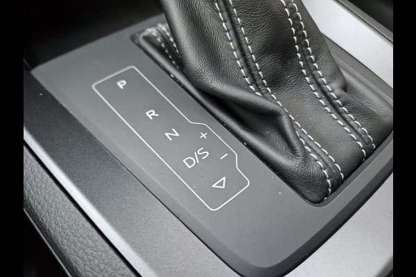 Audi Q3 35 TFSI S-Line! Camera! Automaat! Carplay! LED! NAP! Mooie/Nette Auto! Leer!