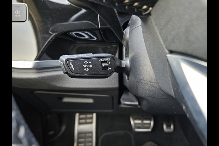 Audi Q3 35 TFSI S-Line! Camera! Automaat! Carplay! LED! NAP! Mooie/Nette Auto! Leer!