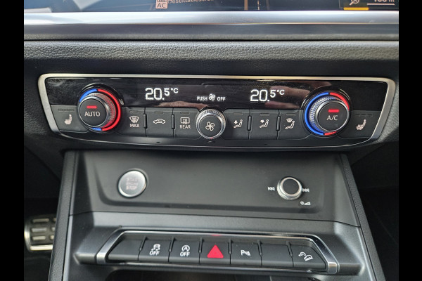 Audi Q3 35 TFSI S-Line! Camera! Automaat! Carplay! LED! NAP! Mooie/Nette Auto! Leer!