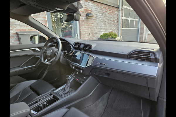 Audi Q3 35 TFSI S-Line! Camera! Automaat! Carplay! LED! NAP! Mooie/Nette Auto! Leer!