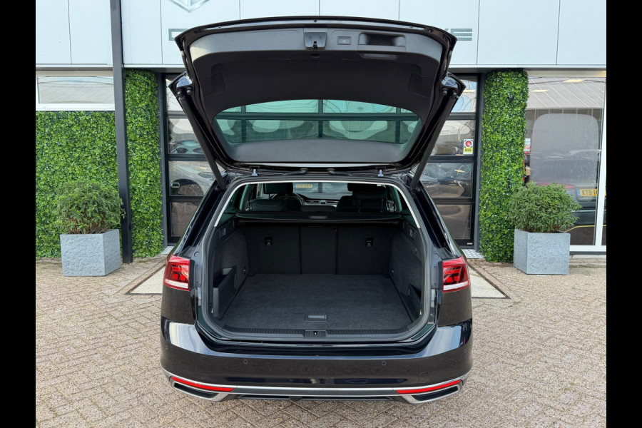 Volkswagen Passat Variant 1.4 TSI PHEV GTE Business | SOH 89% | Ergo Active | Camera | Trekhaak