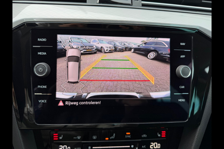Volkswagen Passat Variant 1.4 TSI PHEV GTE Business | SOH 89% | Ergo Active | Camera | Trekhaak