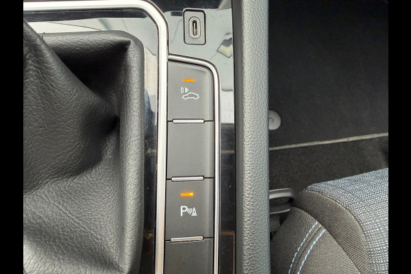 Volkswagen Passat Variant 1.4 TSI PHEV GTE Business | SOH 89% | Ergo Active | Camera | Trekhaak