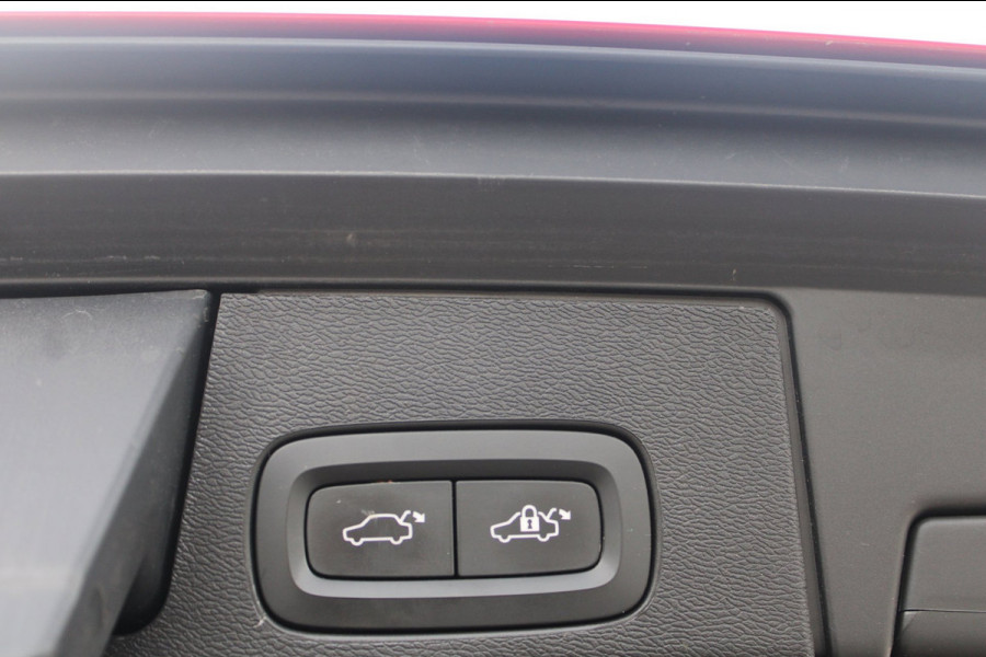 Volvo XC60 2.0 T6 AWD R 310pk | Pano | HK | 360 | ACC | HUD | Elek. Trekhaak