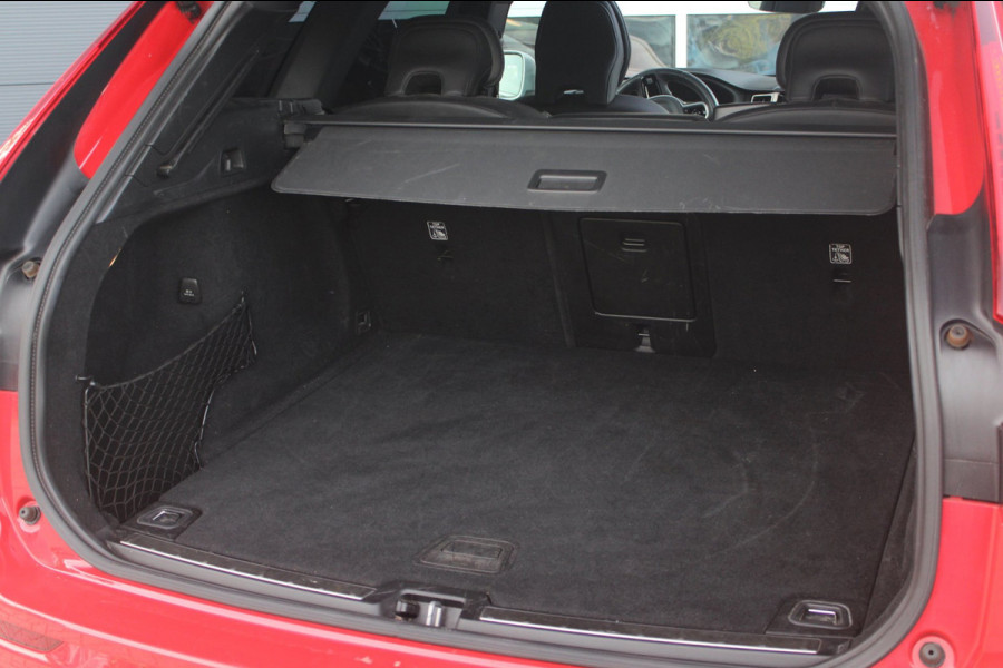 Volvo XC60 2.0 T6 AWD R 310pk | Pano | HK | 360 | ACC | HUD | Elek. Trekhaak