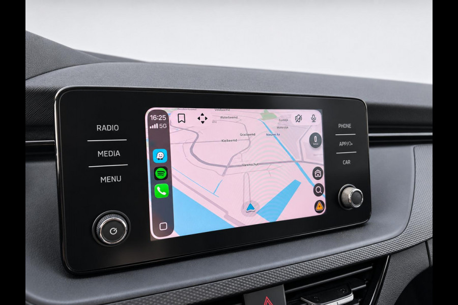 Škoda Kamiq 1.0 TSI 110pk DSG Ambition Navigatie Apple CarPlay Android Auto Parkeerhulp achter Adaptive Cruise Control Stoelverwarming Airco Lichtmetalen velgen