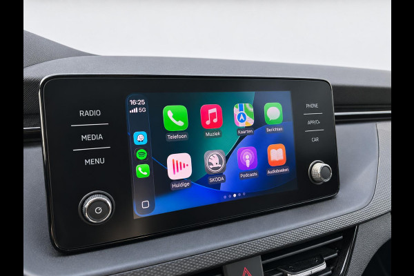 Škoda Kamiq 1.0 TSI 110pk DSG Ambition Navigatie Apple CarPlay Android Auto Parkeerhulp achter Adaptive Cruise Control Stoelverwarming Airco Lichtmetalen velgen