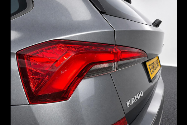 Škoda Kamiq 1.0 TSI 110pk DSG Ambition Navigatie Apple CarPlay Android Auto Parkeerhulp achter Adaptive Cruise Control Stoelverwarming Airco Lichtmetalen velgen