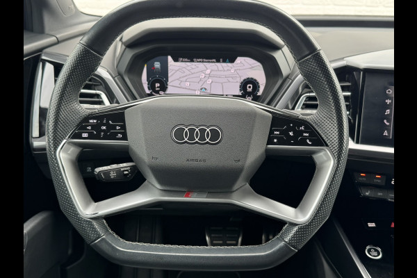 Audi Q4 Sportback e-tron 40 S-line Competition SOH 91% Pano dak Blokjes leder Sonos 21 inch + all season