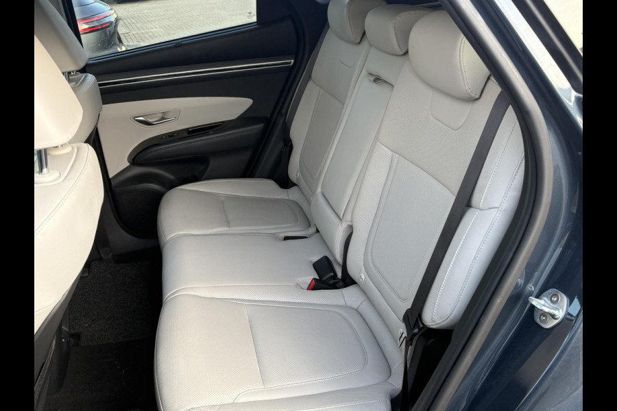 Hyundai Tucson 1.6 T-GDI PHEV Premium Sky 4WD | trekhaak | Panoramadak | Stoelkoeling/ventilatie | Adaptive cruise control | Bestuurdersstoel Met Geheugen