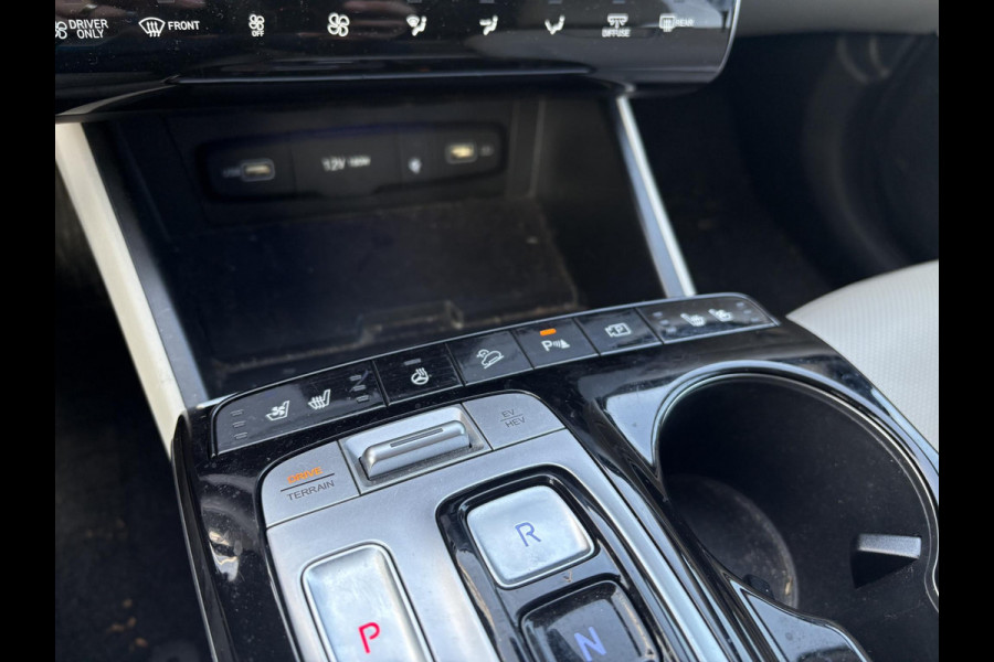 Hyundai Tucson 1.6 T-GDI PHEV Premium Sky 4WD | trekhaak | Panoramadak | Stoelkoeling/ventilatie | Adaptive cruise control | Bestuurdersstoel Met Geheugen
