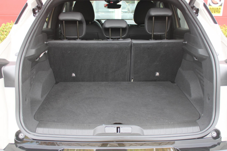 Alfa Romeo junior 1.2 145PK AUTOMAAT Hybrid IBRIDA TI | TECHNO PACK: (LED MATRIX KOPLAMPEN, DRAADLOZE TELEFOONLADER, DODEHOEK DETECTIE, PARKEERSENSOREN VOOR ACHTER EN ZIJKANT, NAVIGATIE, ELEKTRISCH BEDIENBARE ACHTERKLEP, KEYLESS ENTRY, ADAPTIVE CRUISE CONTROL, ACHTERUITRIJ CAMERA) | PACK TI: (ELEKTRISCH BEDIENBARE BESTUUDERSSTOEL, VERKEERSBORDEN WEERGAVE, GETINTE ACHTERRUITEN, SFEER VERLICHTING, GLANZEND ZWARTE BODYKIT, 10,25" TOUCHSCREEN, LEDEREN STUURWIEL, VERSTELBARE KOFFERVLOER OP 3 NIVEAUS) | 18" LICHTMETALEN VELGEN "FORI" | DRAADLOZE APPLE CARPLAY/ANDROID AUTO | MASSAGE FUNCTIE OP