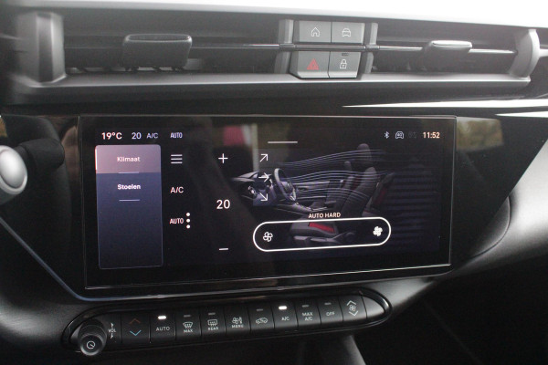 Alfa Romeo junior 1.2 145PK AUTOMAAT Hybrid IBRIDA TI | TECHNO PACK: (LED MATRIX KOPLAMPEN, DRAADLOZE TELEFOONLADER, DODEHOEK DETECTIE, PARKEERSENSOREN VOOR ACHTER EN ZIJKANT, NAVIGATIE, ELEKTRISCH BEDIENBARE ACHTERKLEP, KEYLESS ENTRY, ADAPTIVE CRUISE CONTROL, ACHTERUITRIJ CAMERA) | PACK TI: (ELEKTRISCH BEDIENBARE BESTUUDERSSTOEL, VERKEERSBORDEN WEERGAVE, GETINTE ACHTERRUITEN, SFEER VERLICHTING, GLANZEND ZWARTE BODYKIT, 10,25" TOUCHSCREEN, LEDEREN STUURWIEL, VERSTELBARE KOFFERVLOER OP 3 NIVEAUS) | 18" LICHTMETALEN VELGEN "FORI" | DRAADLOZE APPLE CARPLAY/ANDROID AUTO | MASSAGE FUNCTIE OP
