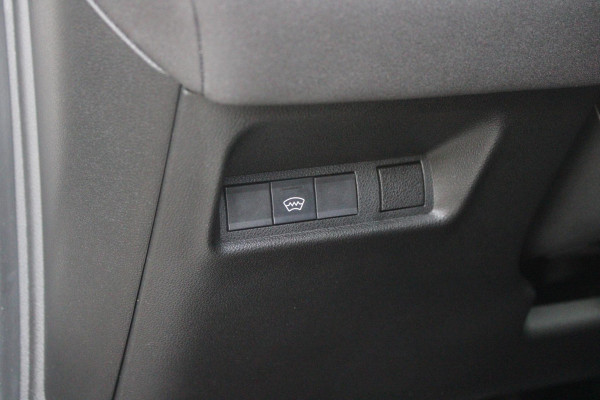 Alfa Romeo junior 1.2 145PK AUTOMAAT Hybrid IBRIDA TI | TECHNO PACK: (LED MATRIX KOPLAMPEN, DRAADLOZE TELEFOONLADER, DODEHOEK DETECTIE, PARKEERSENSOREN VOOR ACHTER EN ZIJKANT, NAVIGATIE, ELEKTRISCH BEDIENBARE ACHTERKLEP, KEYLESS ENTRY, ADAPTIVE CRUISE CONTROL, ACHTERUITRIJ CAMERA) | PACK TI: (ELEKTRISCH BEDIENBARE BESTUUDERSSTOEL, VERKEERSBORDEN WEERGAVE, GETINTE ACHTERRUITEN, SFEER VERLICHTING, GLANZEND ZWARTE BODYKIT, 10,25" TOUCHSCREEN, LEDEREN STUURWIEL, VERSTELBARE KOFFERVLOER OP 3 NIVEAUS) | 18" LICHTMETALEN VELGEN "FORI" | DRAADLOZE APPLE CARPLAY/ANDROID AUTO | MASSAGE FUNCTIE OP