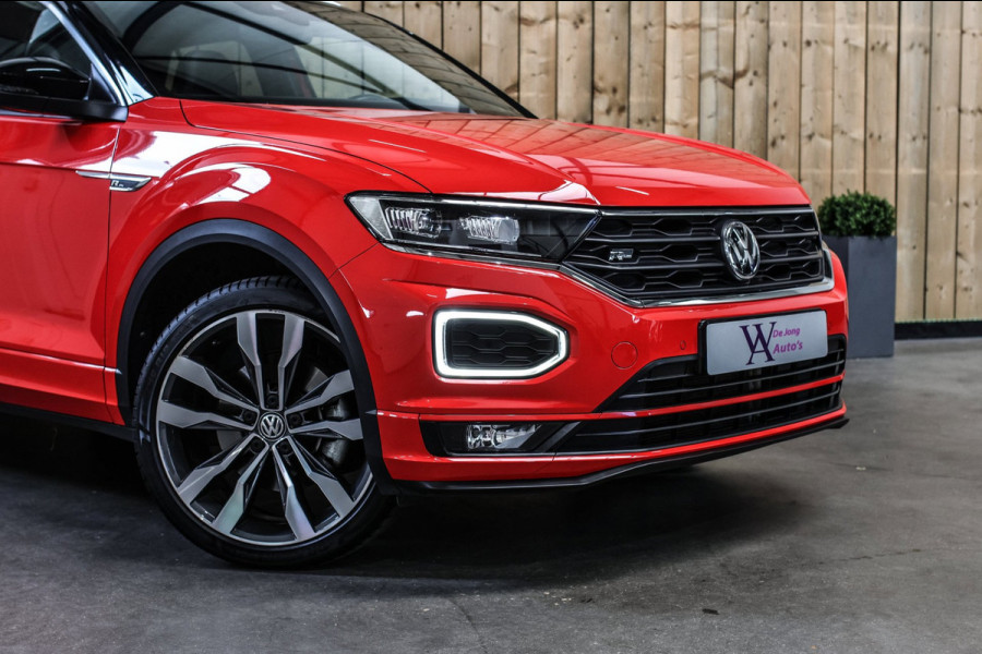 Volkswagen T-Roc 1.5 TSI 3X R-Line *Pano*Camera*Virtual*Trekhaak*