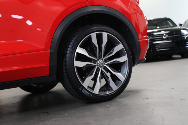 Volkswagen T-Roc 1.5 TSI 3X R-Line *Pano*Camera*Virtual*Trekhaak*
