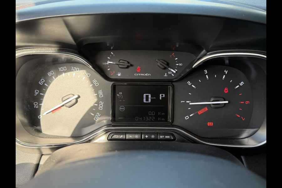 Citroën C3 Aircross 1.2 PureTech Plus 16"/Stoelverwarming/PDC/Apple Carplay & Android Auto/Climate/Cruise