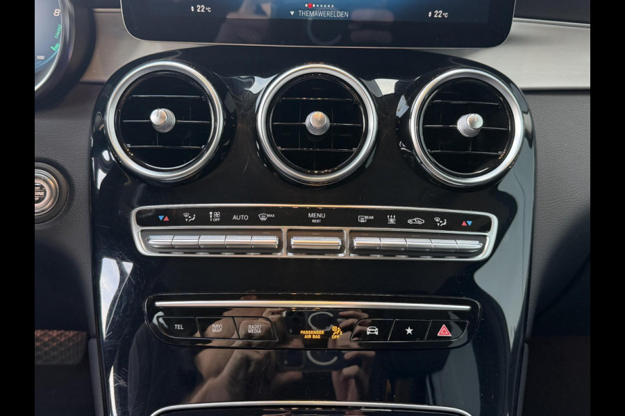 Mercedes-Benz GLC 300e 4MATIC 18"/Trekhaak/Leder + memory/Stoelverwarming/Matrix LED/Dodehoek/360 camera/Apple Carplay & Android Auto