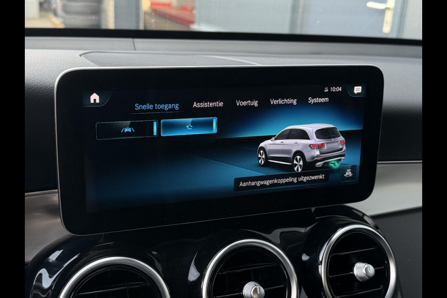 Mercedes-Benz GLC 300e 4MATIC 18"/Trekhaak/Leder + memory/Stoelverwarming/Matrix LED/Dodehoek/360 camera/Apple Carplay & Android Auto