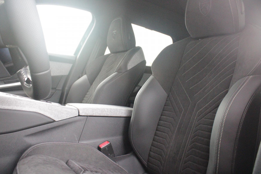 Peugeot 5008 1.2 Hybrid 145PK AUTOMAAT GT 7p | PANORAMISCH SCHUIFDAK PACK | 360° VISION & DRIVE ASSIST PLUS PACK: (360° CAMERA, BUITENSPIEGELS MET KANTELFUNCTIE, DRIVE ASSIST 2.0, DRAADLOZE TELEFOONLADER, ANTIDIEFSTALALARM) | BEKLEDING ALCANTARA/KUNSTLEDER | SEAT PACK COMFORT: (AGR BESTUUDERSSTOEL EN PASSAGIERSSTOEL ELEKTRISCH VERSTELBAAR MET MASSAGE FUNCTIE, BESTUUDERSSTOEL MET GEHEUGENFUNCTIE, BUITENSTE ZITPLAATSEN ACHTERBANK VERWARMBAAR) | GLANZEND ZWARTE DAKRAILS | BLUE OBSESSION | 19" LICHTMETALEN VELGEN "BREDA" | DRAADLOZE TELEFOONLADER | APPLE CARPLAY/ANDROID AUTO DRAADLOOS