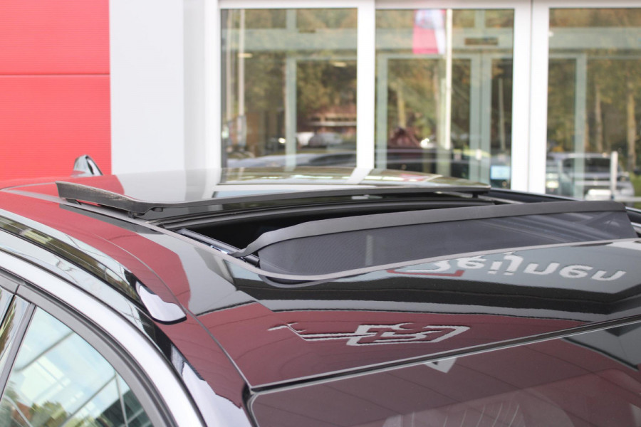 Peugeot 5008 1.2 Hybrid 145PK AUTOMAAT GT 7p | PANORAMISCH SCHUIFDAK PACK | 360° VISION & DRIVE ASSIST PLUS PACK: (360° CAMERA, BUITENSPIEGELS MET KANTELFUNCTIE, DRIVE ASSIST 2.0, DRAADLOZE TELEFOONLADER, ANTIDIEFSTALALARM) | BEKLEDING ALCANTARA/KUNSTLEDER | SEAT PACK COMFORT: (AGR BESTUUDERSSTOEL EN PASSAGIERSSTOEL ELEKTRISCH VERSTELBAAR MET MASSAGE FUNCTIE, BESTUUDERSSTOEL MET GEHEUGENFUNCTIE, BUITENSTE ZITPLAATSEN ACHTERBANK VERWARMBAAR) | GLANZEND ZWARTE DAKRAILS | BLUE OBSESSION | 19" LICHTMETALEN VELGEN "BREDA" | DRAADLOZE TELEFOONLADER | APPLE CARPLAY/ANDROID AUTO DRAADLOOS