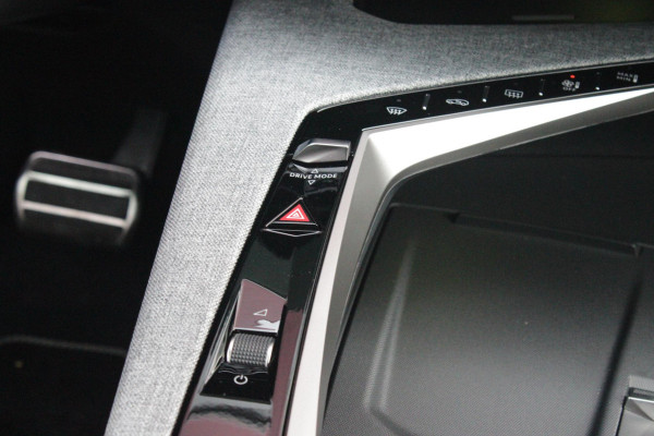 Peugeot 5008 1.2 Hybrid 145PK AUTOMAAT GT 7p | PANORAMISCH SCHUIFDAK PACK | 360° VISION & DRIVE ASSIST PLUS PACK: (360° CAMERA, BUITENSPIEGELS MET KANTELFUNCTIE, DRIVE ASSIST 2.0, DRAADLOZE TELEFOONLADER, ANTIDIEFSTALALARM) | BEKLEDING ALCANTARA/KUNSTLEDER | SEAT PACK COMFORT: (AGR BESTUUDERSSTOEL EN PASSAGIERSSTOEL ELEKTRISCH VERSTELBAAR MET MASSAGE FUNCTIE, BESTUUDERSSTOEL MET GEHEUGENFUNCTIE, BUITENSTE ZITPLAATSEN ACHTERBANK VERWARMBAAR) | GLANZEND ZWARTE DAKRAILS | BLUE OBSESSION | 19" LICHTMETALEN VELGEN "BREDA" | DRAADLOZE TELEFOONLADER | APPLE CARPLAY/ANDROID AUTO DRAADLOOS