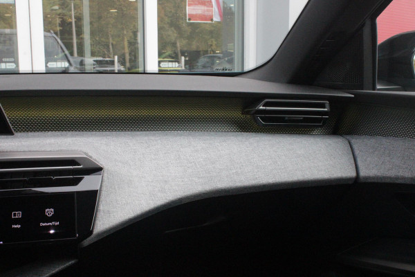 Peugeot 5008 1.2 Hybrid 145PK AUTOMAAT GT 7p | PANORAMISCH SCHUIFDAK PACK | 360° VISION & DRIVE ASSIST PLUS PACK: (360° CAMERA, BUITENSPIEGELS MET KANTELFUNCTIE, DRIVE ASSIST 2.0, DRAADLOZE TELEFOONLADER, ANTIDIEFSTALALARM) | BEKLEDING ALCANTARA/KUNSTLEDER | SEAT PACK COMFORT: (AGR BESTUUDERSSTOEL EN PASSAGIERSSTOEL ELEKTRISCH VERSTELBAAR MET MASSAGE FUNCTIE, BESTUUDERSSTOEL MET GEHEUGENFUNCTIE, BUITENSTE ZITPLAATSEN ACHTERBANK VERWARMBAAR) | GLANZEND ZWARTE DAKRAILS | BLUE OBSESSION | 19" LICHTMETALEN VELGEN "BREDA" | DRAADLOZE TELEFOONLADER | APPLE CARPLAY/ANDROID AUTO DRAADLOOS