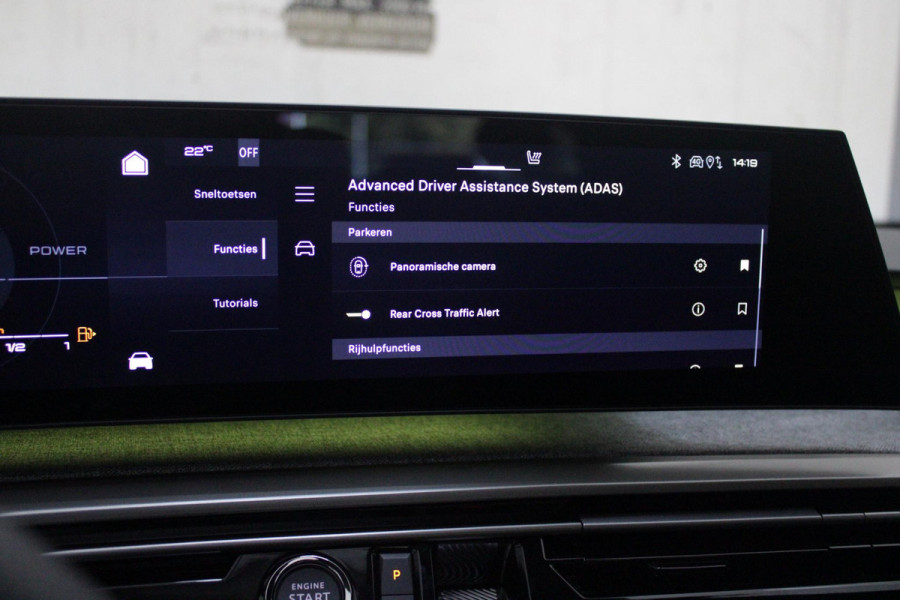 Peugeot 5008 1.2 Hybrid 145PK AUTOMAAT GT 7p | PANORAMISCH SCHUIFDAK PACK | 360° VISION & DRIVE ASSIST PLUS PACK: (360° CAMERA, BUITENSPIEGELS MET KANTELFUNCTIE, DRIVE ASSIST 2.0, DRAADLOZE TELEFOONLADER, ANTIDIEFSTALALARM) | BEKLEDING ALCANTARA/KUNSTLEDER | SEAT PACK COMFORT: (AGR BESTUUDERSSTOEL EN PASSAGIERSSTOEL ELEKTRISCH VERSTELBAAR MET MASSAGE FUNCTIE, BESTUUDERSSTOEL MET GEHEUGENFUNCTIE, BUITENSTE ZITPLAATSEN ACHTERBANK VERWARMBAAR) | GLANZEND ZWARTE DAKRAILS | BLUE OBSESSION | 19" LICHTMETALEN VELGEN "BREDA" | DRAADLOZE TELEFOONLADER | APPLE CARPLAY/ANDROID AUTO DRAADLOOS