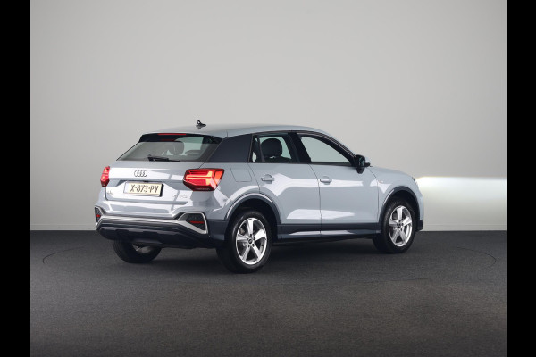 Audi Q2 35 TFSI S Edition 150pk | Parkeercamera | Apple Carplay/Android Auto | SONOS Premium Sound System | Matrix LED koplampen | Navigatiesysteem | S Line interieur | Cruise control adaptief | Voorstoelen verwarmd | Verlengde garantie