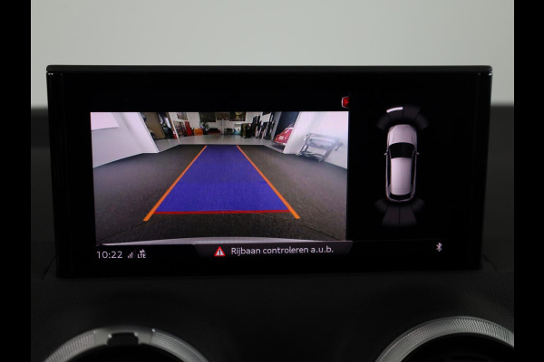 Audi Q2 35 TFSI S Edition 150pk | Parkeercamera | Apple Carplay/Android Auto | SONOS Premium Sound System | Matrix LED koplampen | Navigatiesysteem | S Line interieur | Cruise control adaptief | Voorstoelen verwarmd | Verlengde garantie