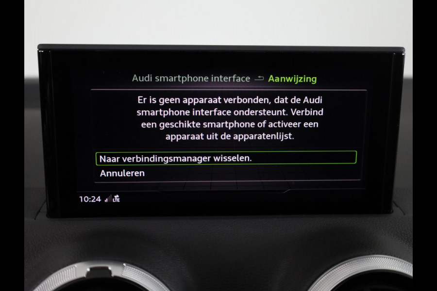 Audi Q2 35 TFSI S Edition 150pk | Parkeercamera | Apple Carplay/Android Auto | SONOS Premium Sound System | Matrix LED koplampen | Navigatiesysteem | S Line interieur | Cruise control adaptief | Voorstoelen verwarmd | Verlengde garantie